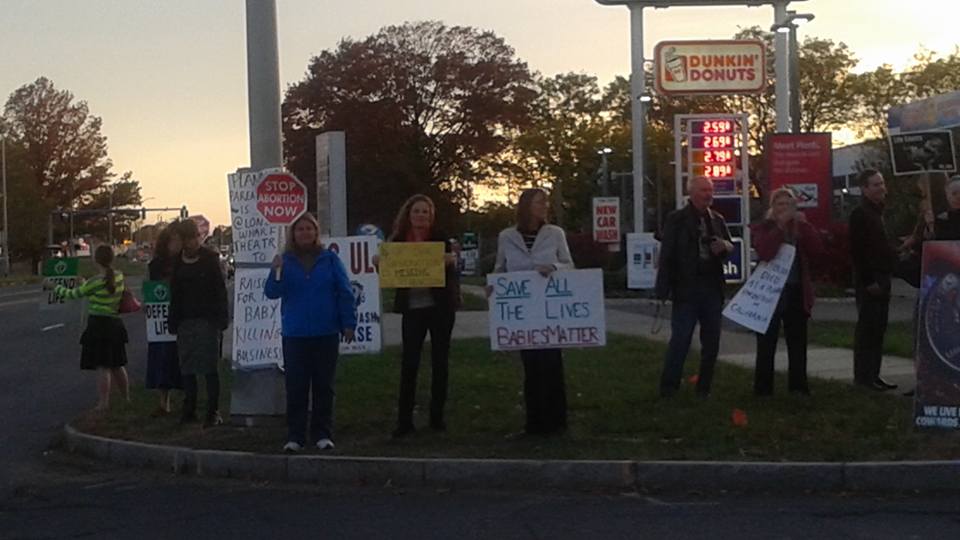 Pro-Life activists gather at Planned Parenthood of Southern New England fundraiser.