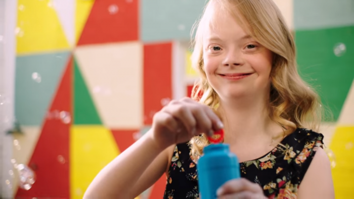 Lily in a screenshot from her TJ Maxx ad.